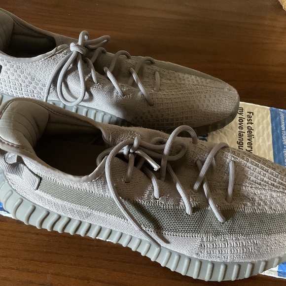 Sesame Gray Yeezy Boost - Picture 2 of 14